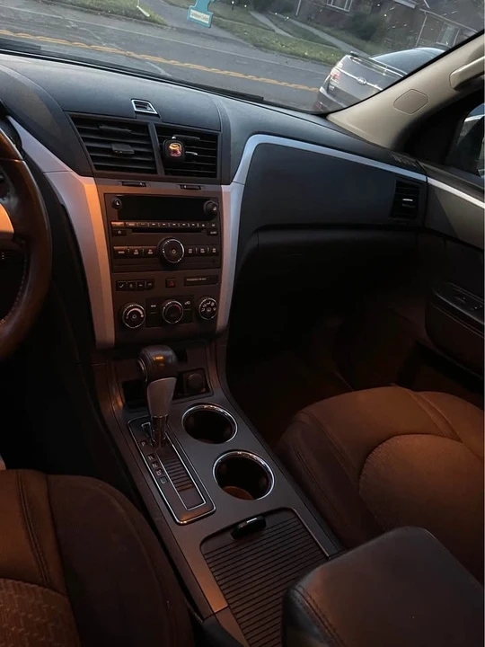 2012 Chevrolet Traverse - Image 12 of 15