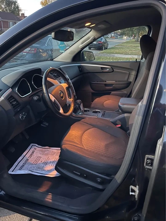 2012 Chevrolet Traverse - Image 10 of 15