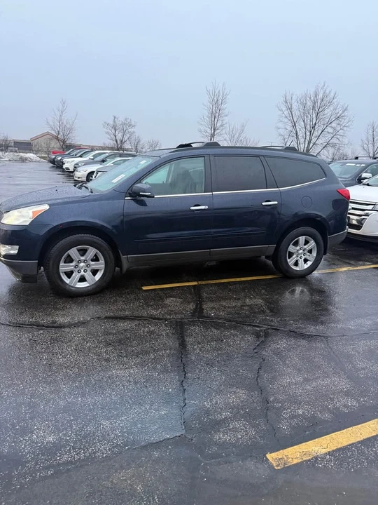 2012 Chevrolet Traverse - Image 3 of 8