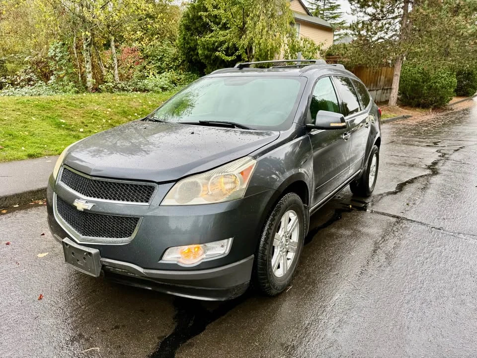 2012 Chevrolet Traverse - Image 3 of 17