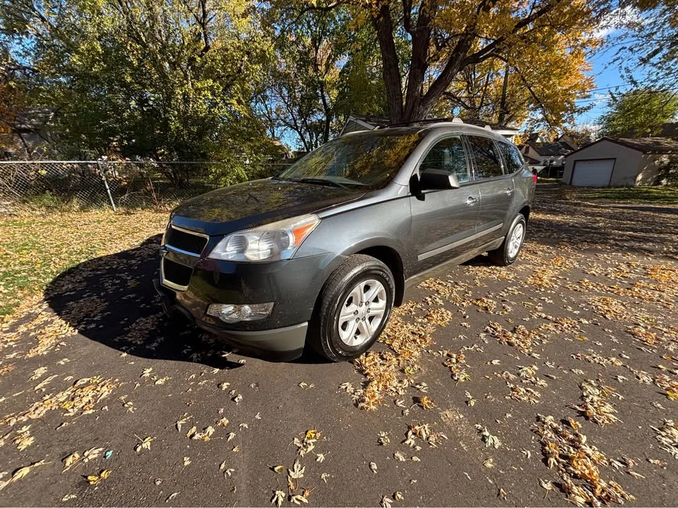 2012 Chevrolet Traverse - Image 3 of 10