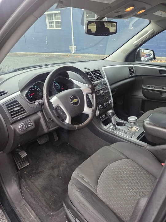 2012 Chevrolet Traverse - Image 5 of 8