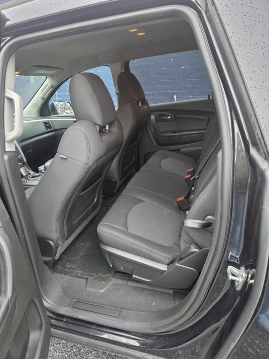 2012 Chevrolet Traverse - Image 7 of 8