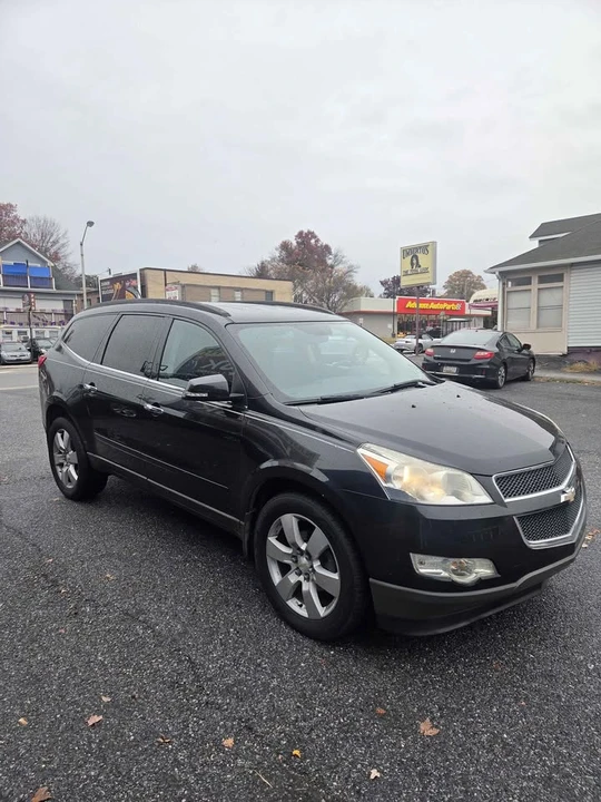 2012 Chevrolet Traverse - Image 2 of 8