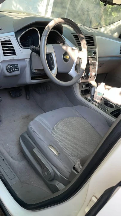 2012 Chevrolet Traverse - Image 2 of 7