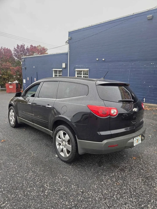 2012 Chevrolet Traverse - Image 4 of 8