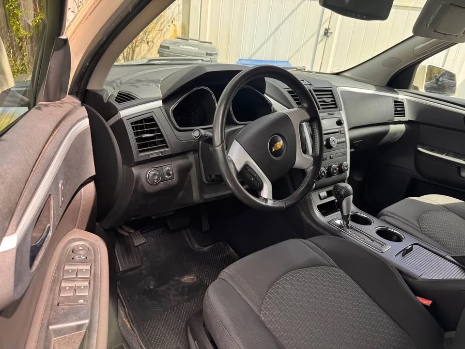 2012 Chevrolet Traverse - Image 5 of 11