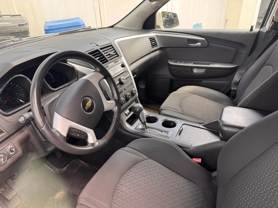 2012 Chevrolet Traverse - Image 4 of 11