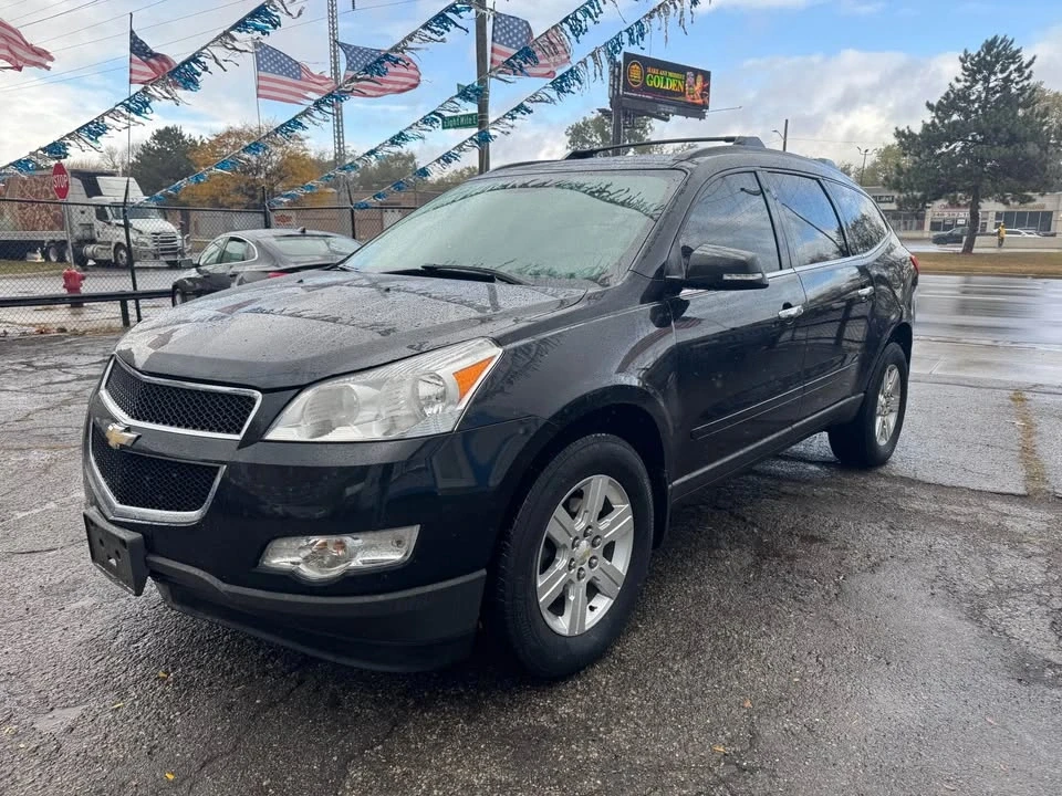 2012 Chevrolet Traverse - Image 2 of 8