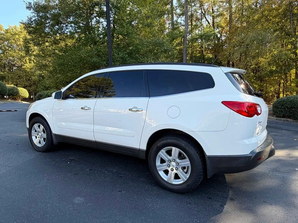 2012 Chevrolet Traverse - Image 4 of 12
