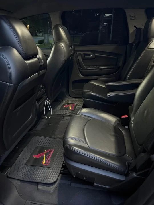 2012 Chevrolet Traverse - Image 11 of 15