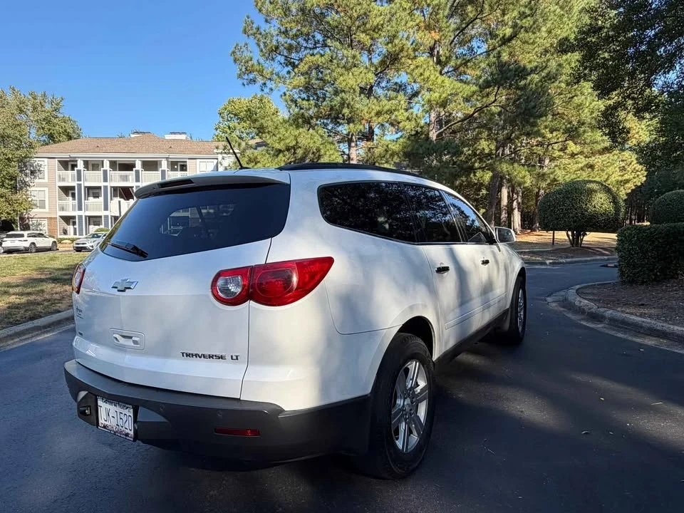 2012 Chevrolet Traverse - Image 3 of 12