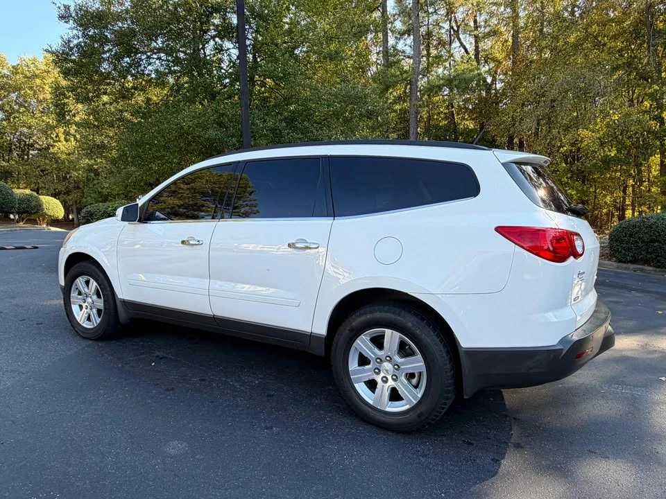 2012 Chevrolet Traverse - Image 3 of 15
