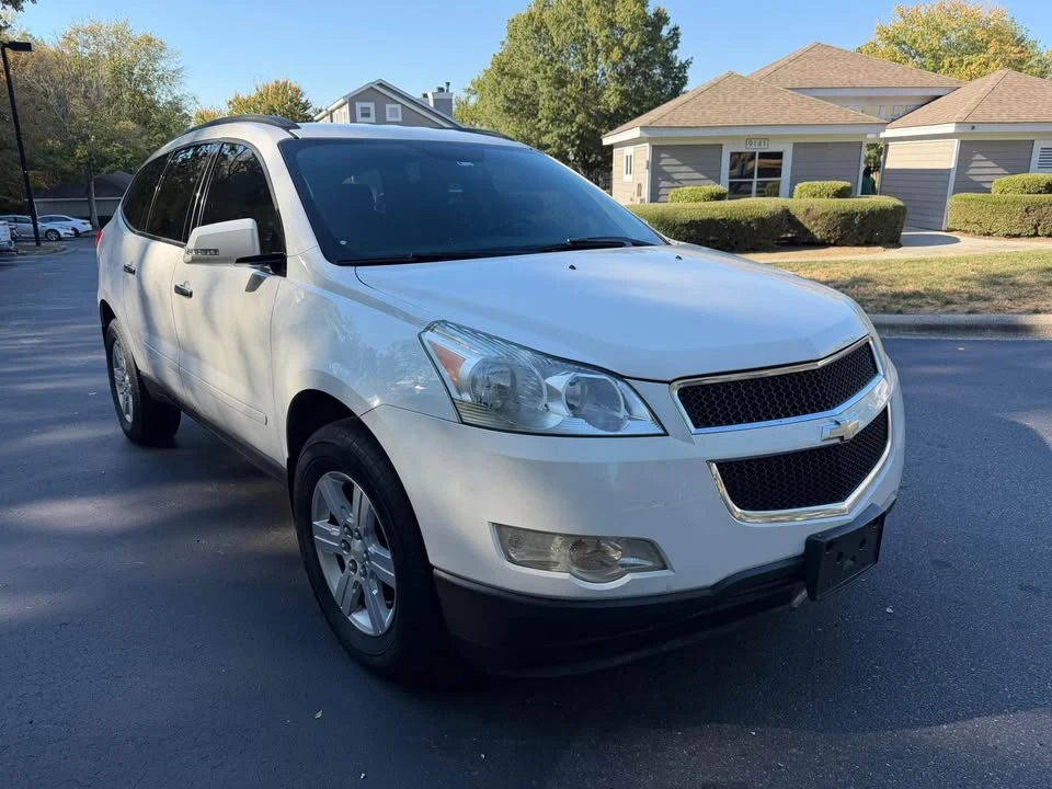 2012 Chevrolet Traverse - Image 6 of 15