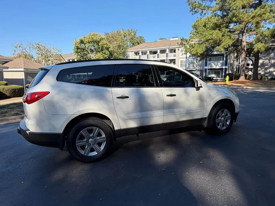 2012 Chevrolet Traverse - Image 8 of 15