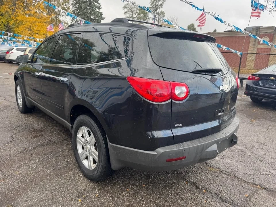 2012 Chevrolet Traverse - Image 4 of 8