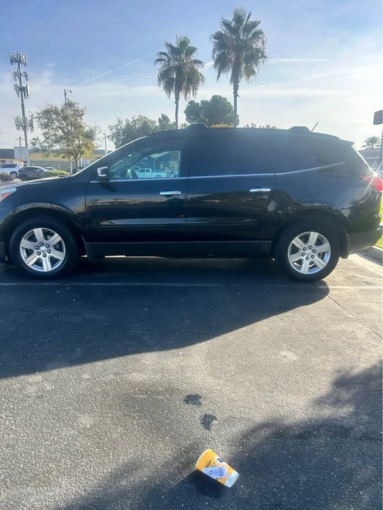2012 Chevrolet Traverse - Image 2 of 18