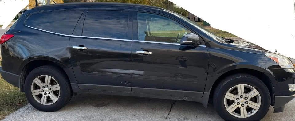 2012 Chevrolet Traverse - Image 3 of 4
