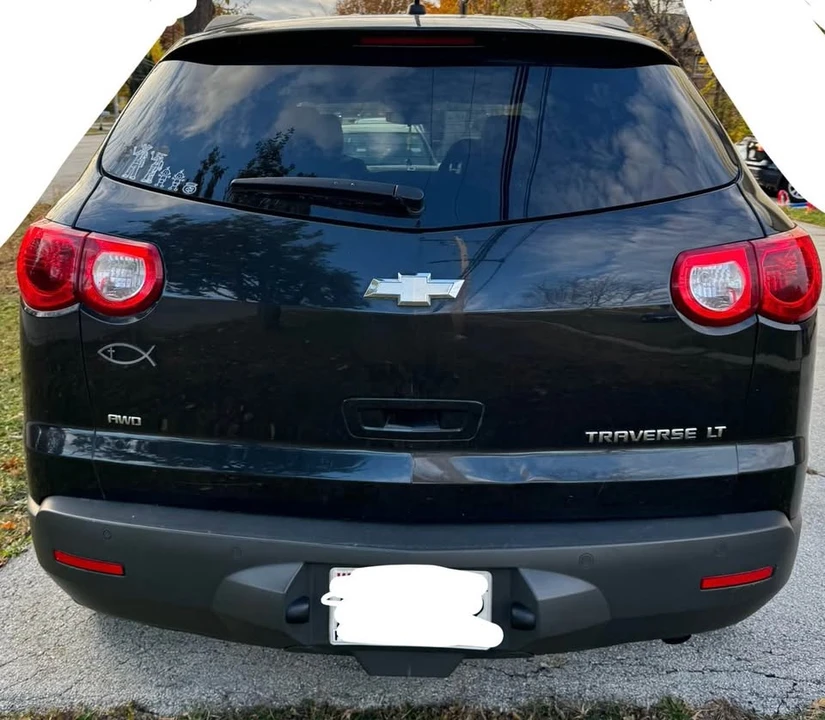 2012 Chevrolet Traverse - Image 2 of 4