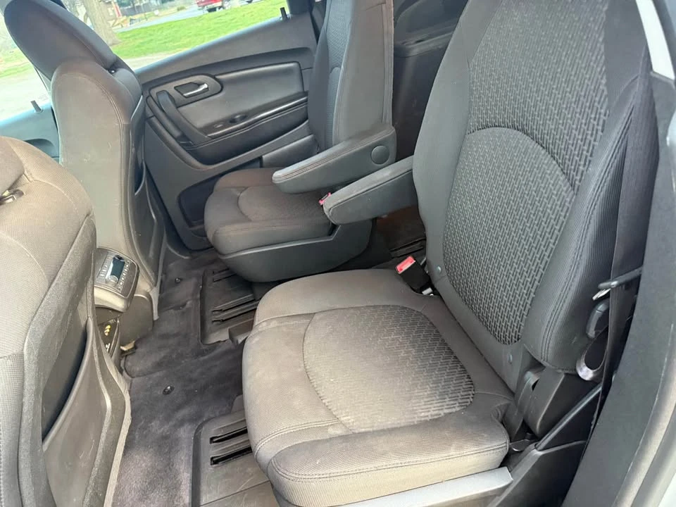 2012 Chevrolet Traverse - Image 10 of 18