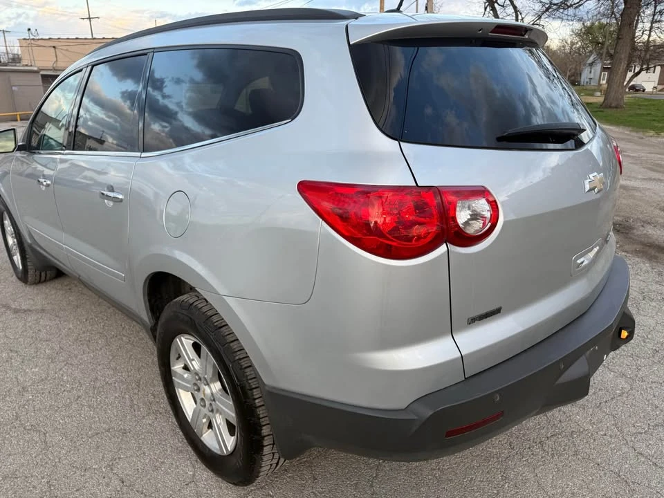 2012 Chevrolet Traverse - Image 5 of 18