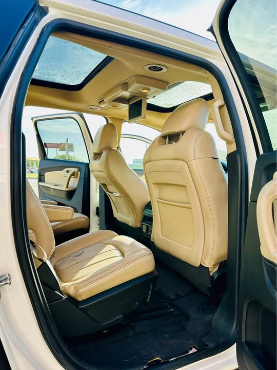 2012 Chevrolet Traverse - Image 16 of 18