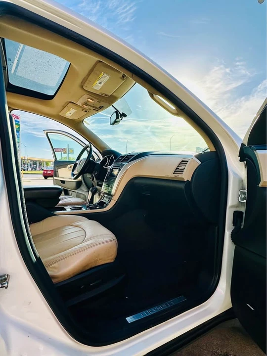 2012 Chevrolet Traverse - Image 9 of 18