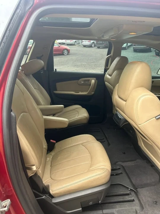 2012 Chevrolet Traverse - Image 11 of 20