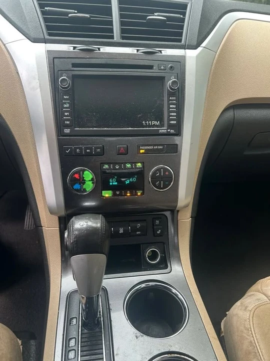 2012 Chevrolet Traverse - Image 18 of 20