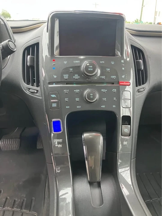 2012 Chevrolet Volt - Image 8 of 13