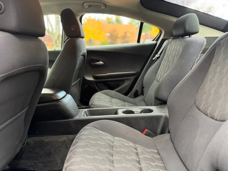 2012 Chevrolet Volt - Image 11 of 20