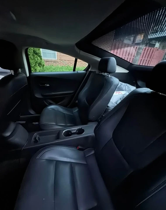 2012 Chevrolet Volt - Image 6 of 9