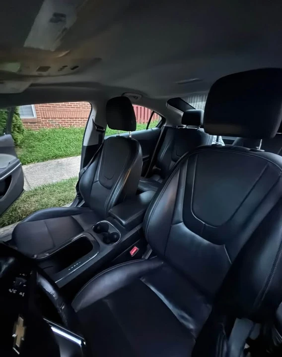 2012 Chevrolet Volt - Image 5 of 9