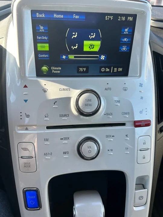 2012 Chevrolet Volt - Image 5 of 8