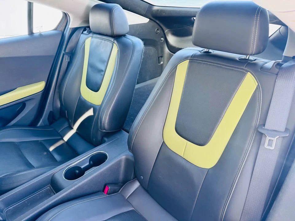 2012 Chevrolet Volt - Image 13 of 20