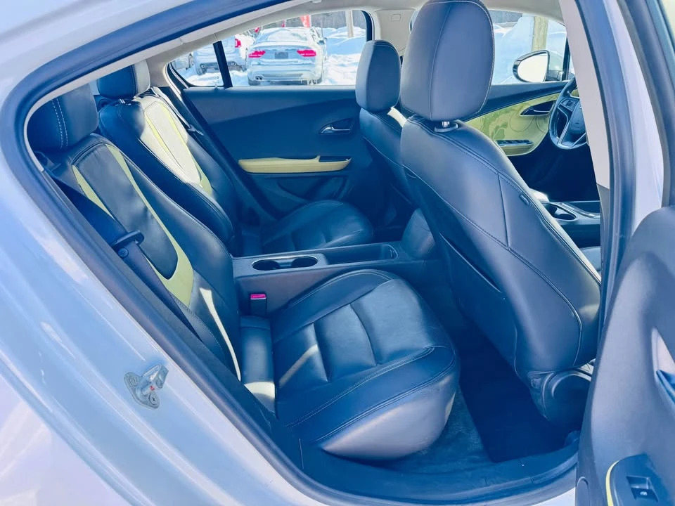 2012 Chevrolet Volt - Image 14 of 20