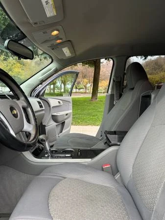 2012 Chevrolet Traverse - Image 6 of 12