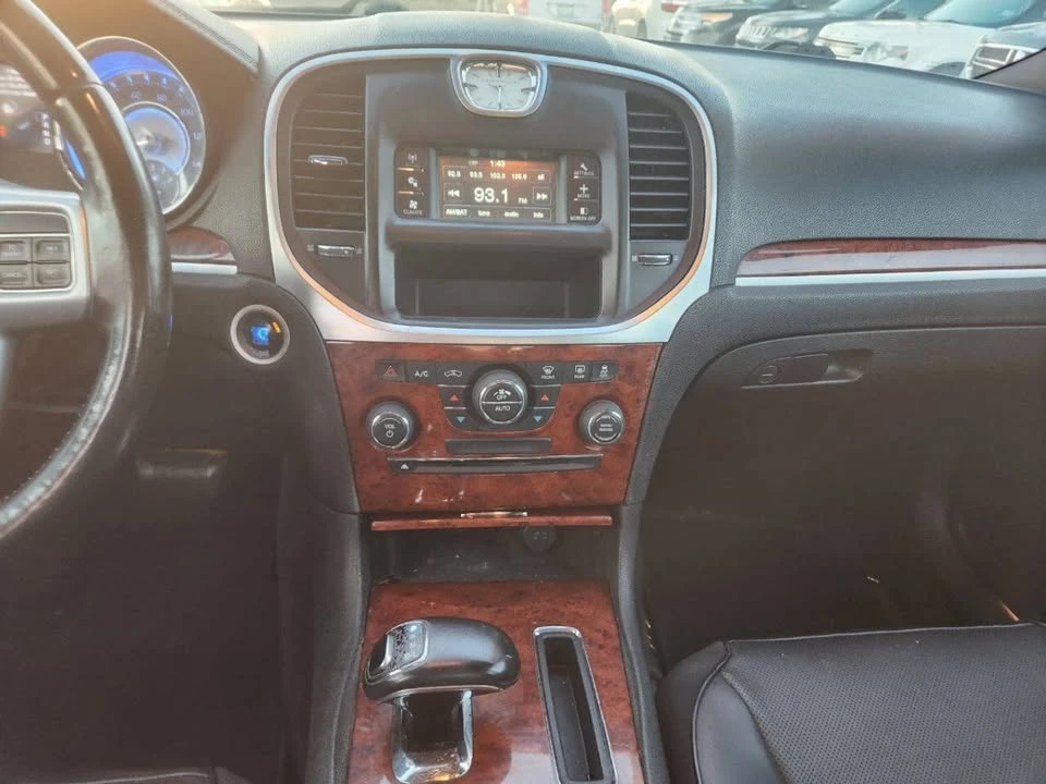 2012 Chrysler 300 (2005-2023) - Image 14 of 20