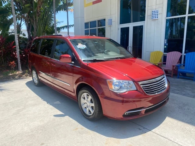 2012 Chrysler Town & Country - Image 2 of 21