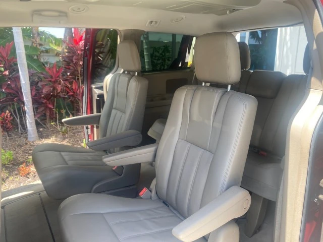 2012 Chrysler Town & Country - Image 15 of 22