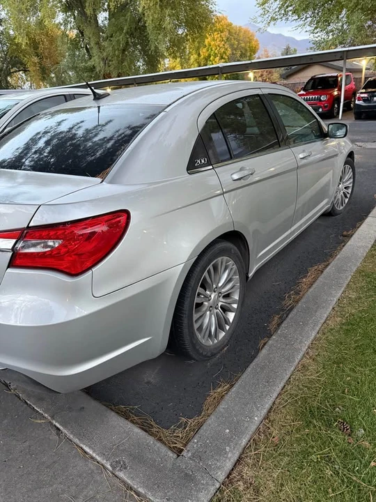 2012 Chrysler 200 - Image 10 of 10