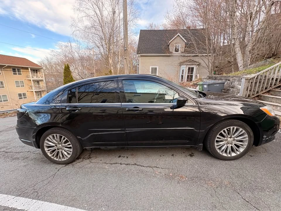 2012 Chrysler 200 - Image 4 of 9