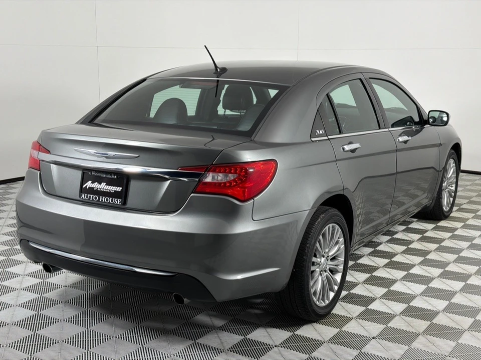 2012 Chrysler 200 - Image 5 of 12
