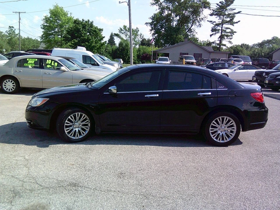 2012 Chrysler 200 - Image 4 of 21