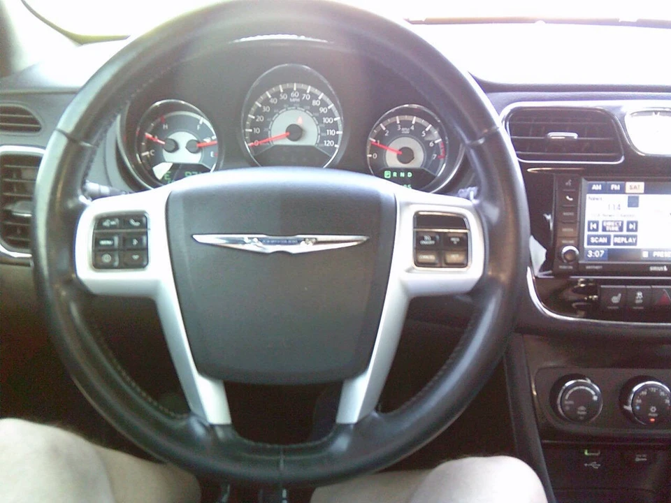 2012 Chrysler 200 - Image 20 of 21