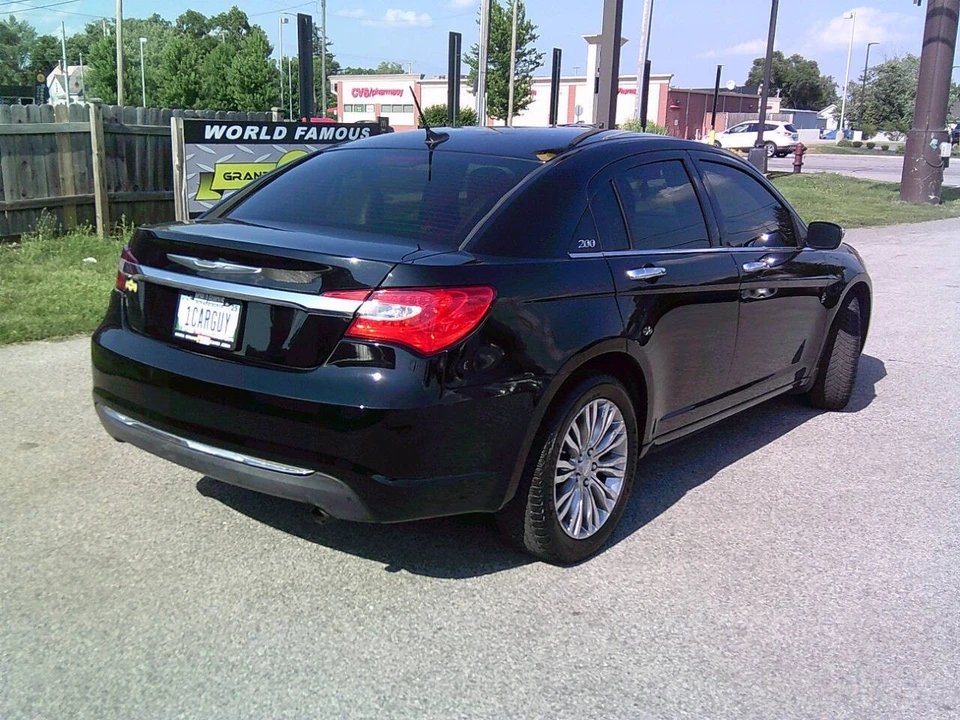 2012 Chrysler 200 - Image 8 of 21