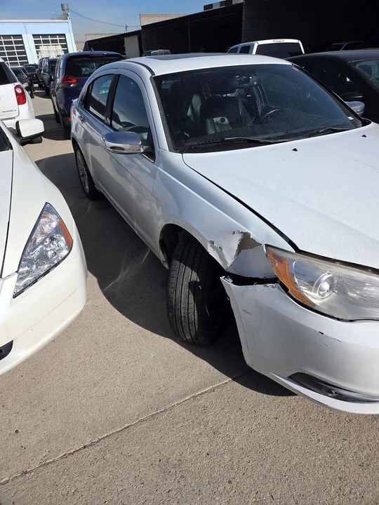 2012 Chrysler 200 - Image 3 of 9