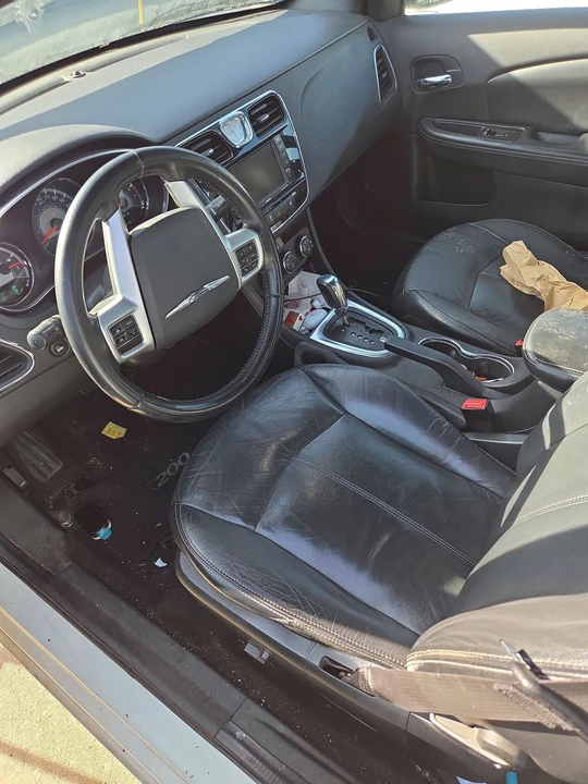 2012 Chrysler 200 - Image 7 of 9