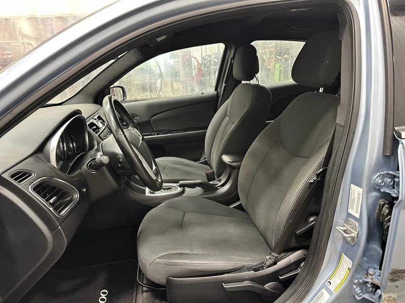 2012 Chrysler 200 - Image 11 of 28