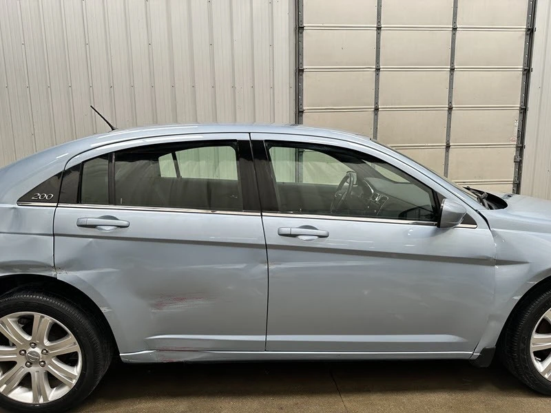 2012 Chrysler 200 - Image 22 of 28